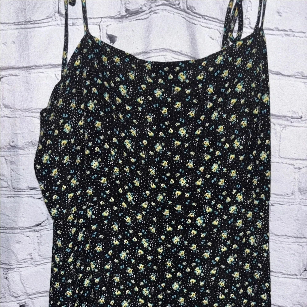 Urban Outfitters Black Ditsy Floral Printed Tie Strap Ashlee Midi Dress Size 6